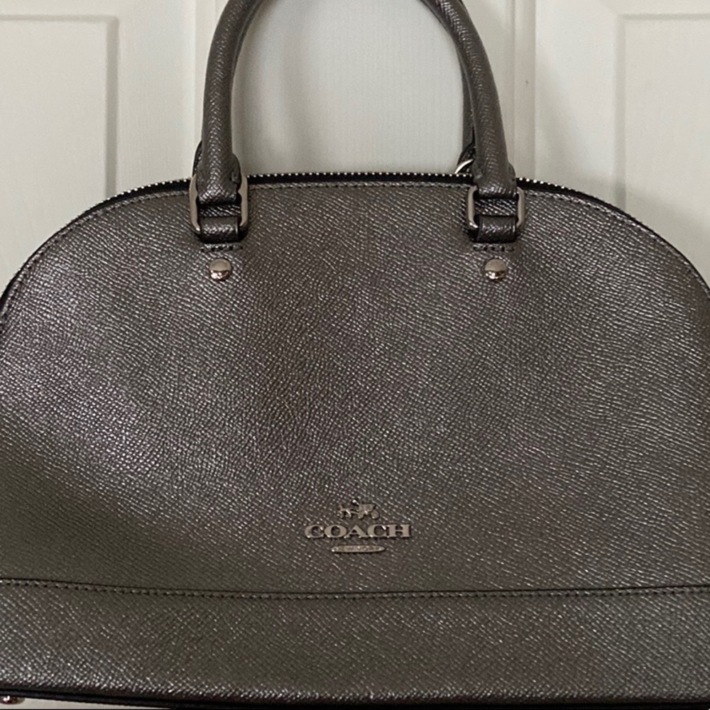 Coach Silver Metallic Crossbody Dome Handbag w/detachable, adjustable strap